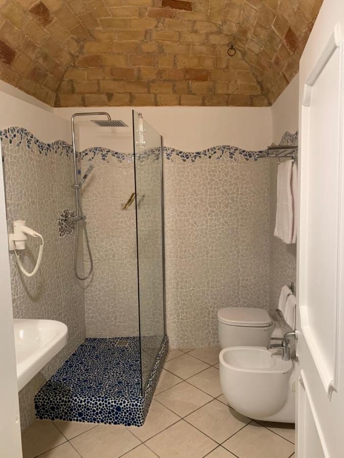 טרמולי Barbarossa Sea Room מראה חיצוני תמונה